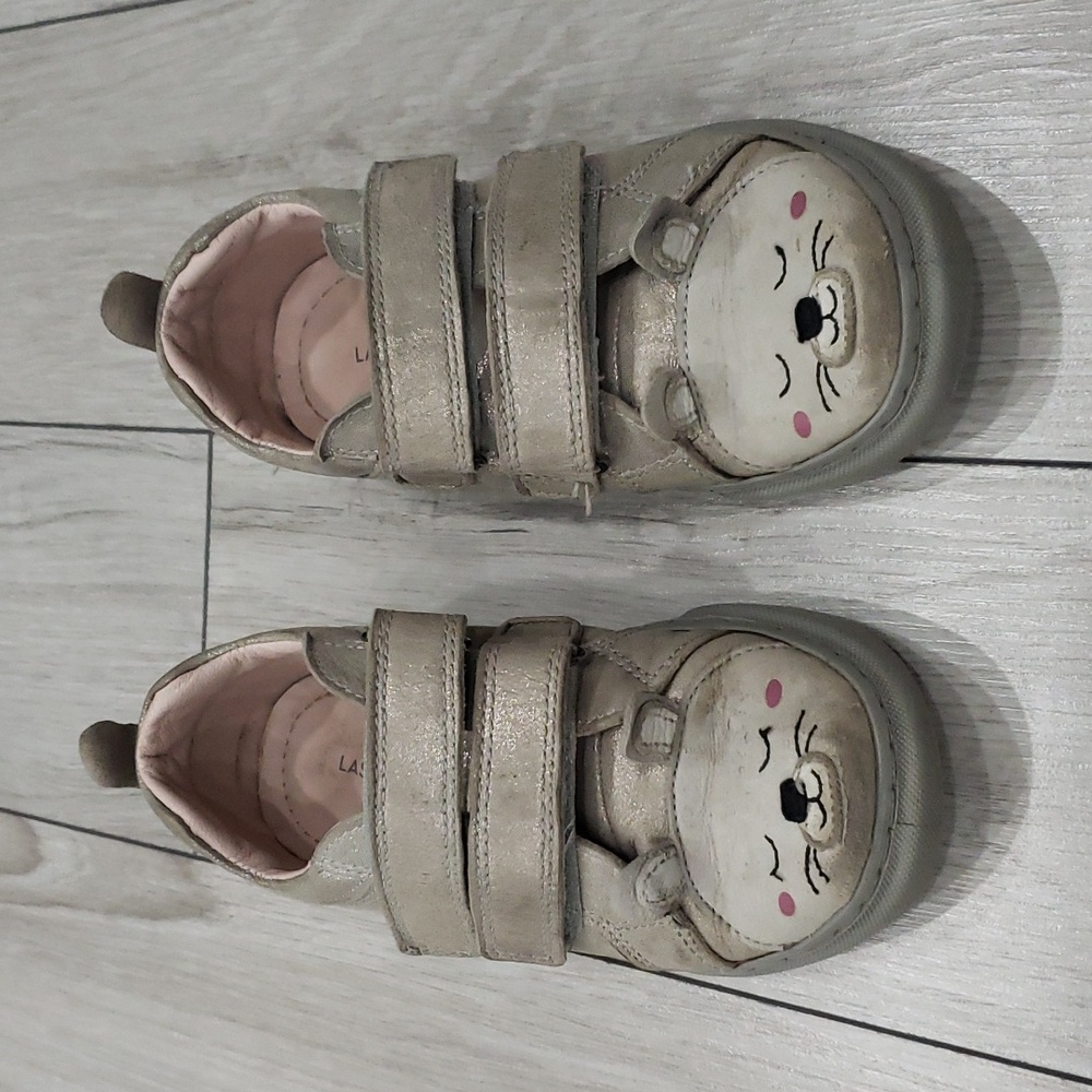 3/$45 Leather bunny sneakers (size EU28)